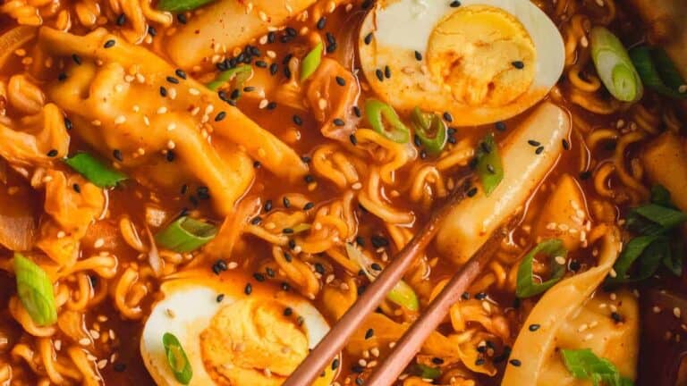 Slurp & Sizzle: 24 Must-Try Noodle and Fried Rice Recipes Everyone Will Love!