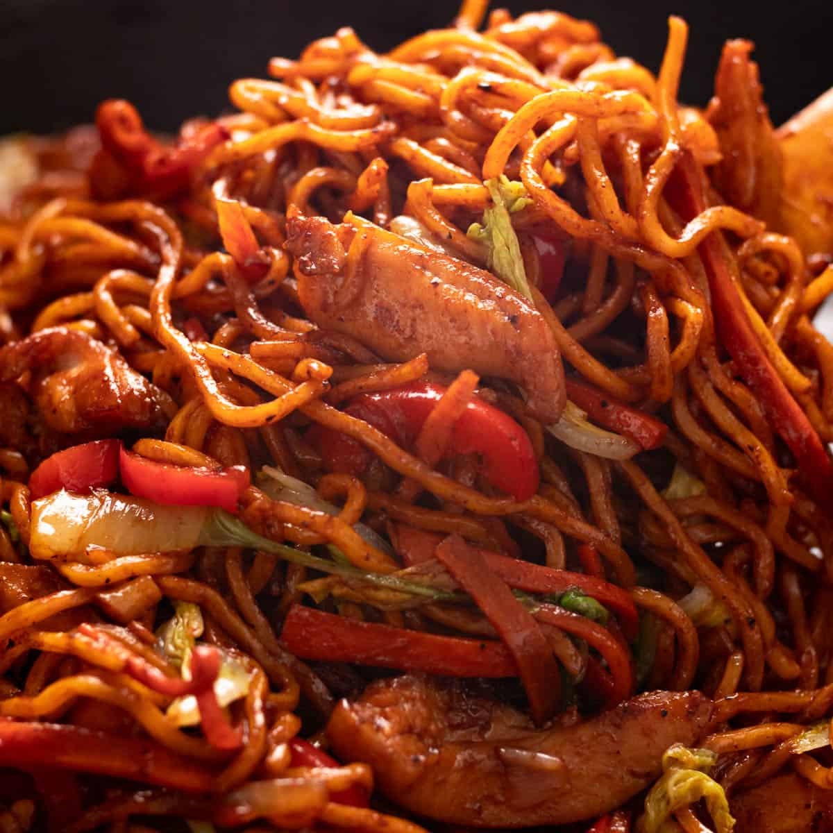 Chicken Lo Mein [mikhaeats.com]